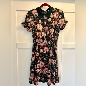🌶️ Jessy B Floral Smocked Dress. Size M